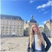 Professeure d’espagnol avec histoires, traditions et fun. Faisons de chaque leçon une expérience amusante et enrichissante !
