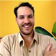 Profesor de inglés TEFL, especializado en conversación y comprensión práctica. Clases dinámicas para adolescentes y adultos que qu