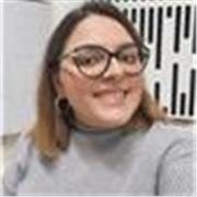 Cerchi un tutor che ti aiuti a connetterti con la vera emozione del canto?