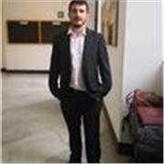 Laureato magistrale in scienze filosofiche classe di concorso a019 Filosofia e storia impartisce lezioni di Storia e filosofia