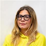 Sono una ragazza appena laureatasi in Filologia moderna all’Università Cattolica di Milano