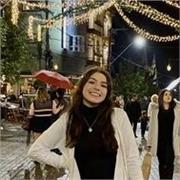 Soy una persona muy trabajadora, enseño portugués a niños y adultos