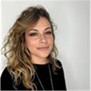 Freelance proprietaria del brand Botein creative studio offro servizi in 3 macro settori: Moda, Grafica e Social Media Marketing