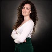 Profesora nativa de español con título universitario en educación para dar clases online de conversación