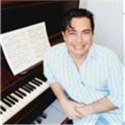 Aulas de piano e teclado para crianças a partir de 7 anos, jovens e adultos. Professor com 26 anos de experiência e formado