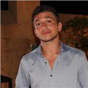 Sono un tutor per le ripetizioni in ogni materia, diplomato al liceo classico e laureato in psicologia