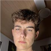 Jóven estudiante imparte clases de lengua castellana y otras materias a niños entre 6-12 años con opción a hacer de canguro también