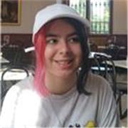 Studentessa al quinto anno di linguistico con livello C1 d'inglese (CAE), disponibile per ripetizioni