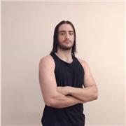 Cinturón negro de taekwondo, 3 años de experiencia enseñando defensa personal a través de aprendizaje dinámico, entretenido e intuitivo