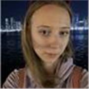 Un tutor comprensivo e attento, che cerca di rendere la lezione piacevole e calda come una serata al mare con vecchi amici 