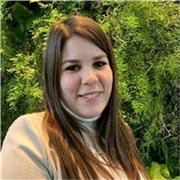 Laureata in Lingua Inglese presso l'Università degli studi di Firenze