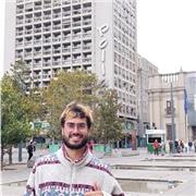 Soy Alejandro licenciado en ciencias físicas con mas de 10 años de experiencia impartiendo clases a todos los niveles