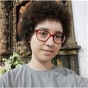 Joven graduada de la ESO, capaz de dar tutorías de toda materia de Primaria.
Y refuerzo de la Eso