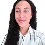 Profesora de comunicación e informática educativa con práctica en clases de primaria