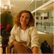 Dou aulas de Língua portuguesa para o público adulto e infantil