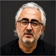 Türk Dili doktoram var. Her seviye için Türkçe dersi verebilirim. 