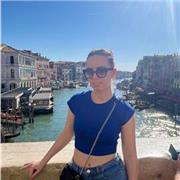 Studentessa di ingegneria impartisce ripetizioni di matematica e fisica per studenti di scuole medie e superiori