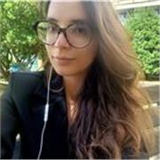 Studentessa universitaria disposta ad aiutare con le lezioni di matematica e in tutte le materie scientiche
