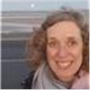 Traductrice de langue maternelle anglaise habitant depuis des années en France.