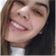 Profesora de diseño básico en español latino