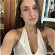 Profesora de varias materias apta para primaria y primeros niveles de la ESO