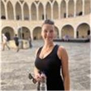 Profesora de inglés imparte clases de inglés de manera divertida y lógica. Experiencia con todas edades y niveles