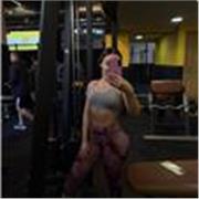 Me considero una persona dedicada y paciente me gustaría ayudar a mujeres jóvenes de entre 17 y 25 años a llegar a su físico desea