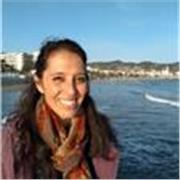 Profesora de inglés con titulación oficial. 20 años de experiencia en instituciones públicas y privadas. Exámenes internacionales. Todos los niveles. Clases particulares y en grupos reducidos. A domicilio y online. Tú eliges