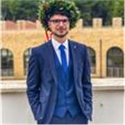 Laureato in graphic design, offro ripetizioni su tutto ciò che concerne il design grafico