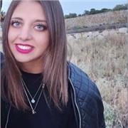 tutor con diploma DALF C2 e laurea magistrale in francese offre corsi di francese per bambini e adulti