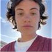 Profesora de Fisioterapia para todas las edades y niveles. Recibida de la universidad Nacional de Córdoba.