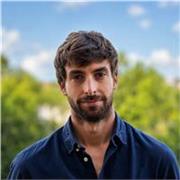 Professeur de français natif, je propose des cours de Français Langue Etrangère pour tous les publics, quel que soit votre niveau