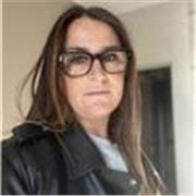 Offro lezioni a bambini di scuola elementare per tutte le materie che affrontano nel loro percorso . Pronta e preparata