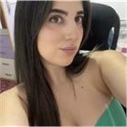 Graduada en grado de economía para un nivel básico 
