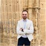 Ofrezco clases de conversación para todos aquellos que deseen mejorar sus habilidades comunicativas