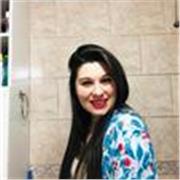 Profesora de ingles que con propuestas de cursos para todas las edades