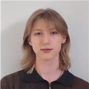 Élève sérieuse de première générale (spé maths, physique, SI), 17 de moyenne générale, propose des cours et de l'aide aux devoirs