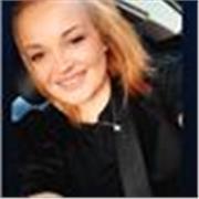 Insegnante Madrelingua Italiana con conoscenza Inglese,Albanese e Spagnolo Pavia e limitrofi.