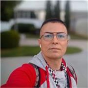 Con más de 20 años de formaciónes y experiencia profesional actualmente trabajando como entrenador personal , pilates y quiromasajista