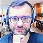 Persona titulada en derecho con más de 10 años de experiencia en derecho administrativo y laboral , con vocación de servicio 