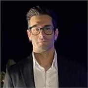 Graphic Designer senior per grafica digitale e di stampa – lezioni online pratiche per creare identità visive efficaci