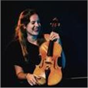 Profesora ofrece clases de viola (para todos los niveles) y de lenguaje musical (para todos los niveles). Tengo Grado Superior y Máster