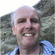 I taught EFL in Spain for 13 years.General and Business English.Groups and 1 to 1.I’m from South of England with an RP accent