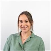 Profesora de repaso y/o niñera apta para todas las edades y niveles.