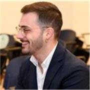 Docente di letteratura, italiano, latino, storia e geografia impartisce lezioni di letteratura italiana per qualsiasi scuola