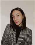 Sono una ragazza neolaureata in chimica e tecnologia farmaceutiche, vorrei trasmettere ai ragazzi la bellezza della scienza con lezioni divertenti!