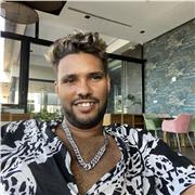 Je suis tunisien je vie en France depuis 2015 j’ai des connaissances en langue arabe , autre le faite que c’est ma longue natale j’ai effectué mes études et j’ai bcp vécu Là-bas . Je serais ravi de partager mes connaissances