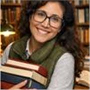 Profesora de español dinámica y creativa, con más de 10 años de experiencia y pasión por enseñar y aprender de mis alumnos.