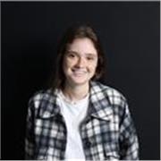 Dou aula de Inglês para adultos e principalmente adolescentes