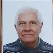 Profesor de apoyo escolar especializado en clases para niños de forma presencial